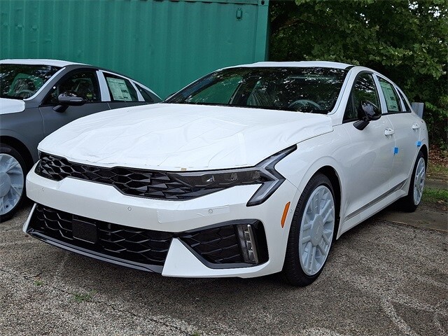 2026 Kia K5 GT photo 3