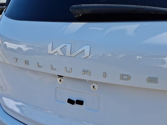 2024 Kia Telluride S - Photo 31