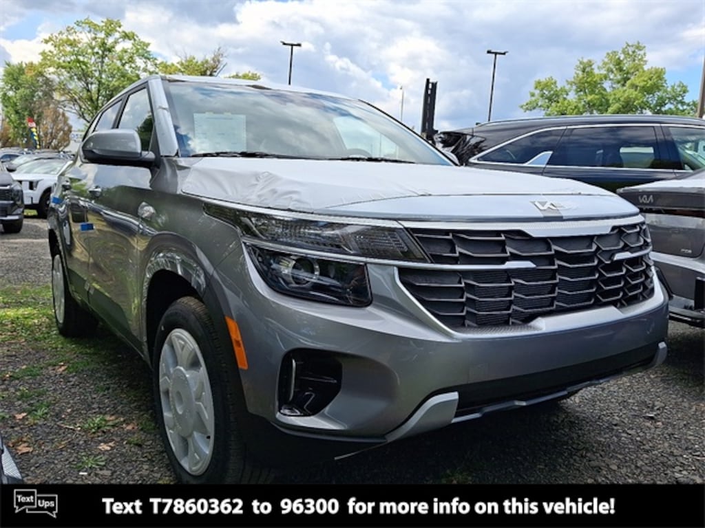 New 2026 Kia Seltos LX SUV