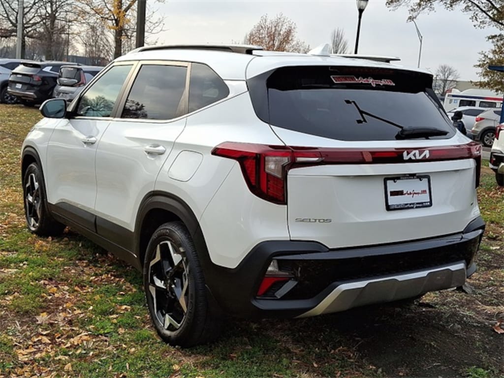 Certified 2025 Kia Seltos EX SUV