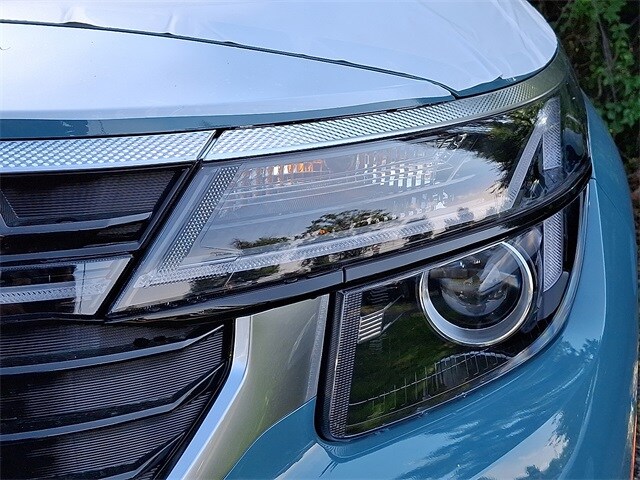 2026 Kia Seltos EX photo 3