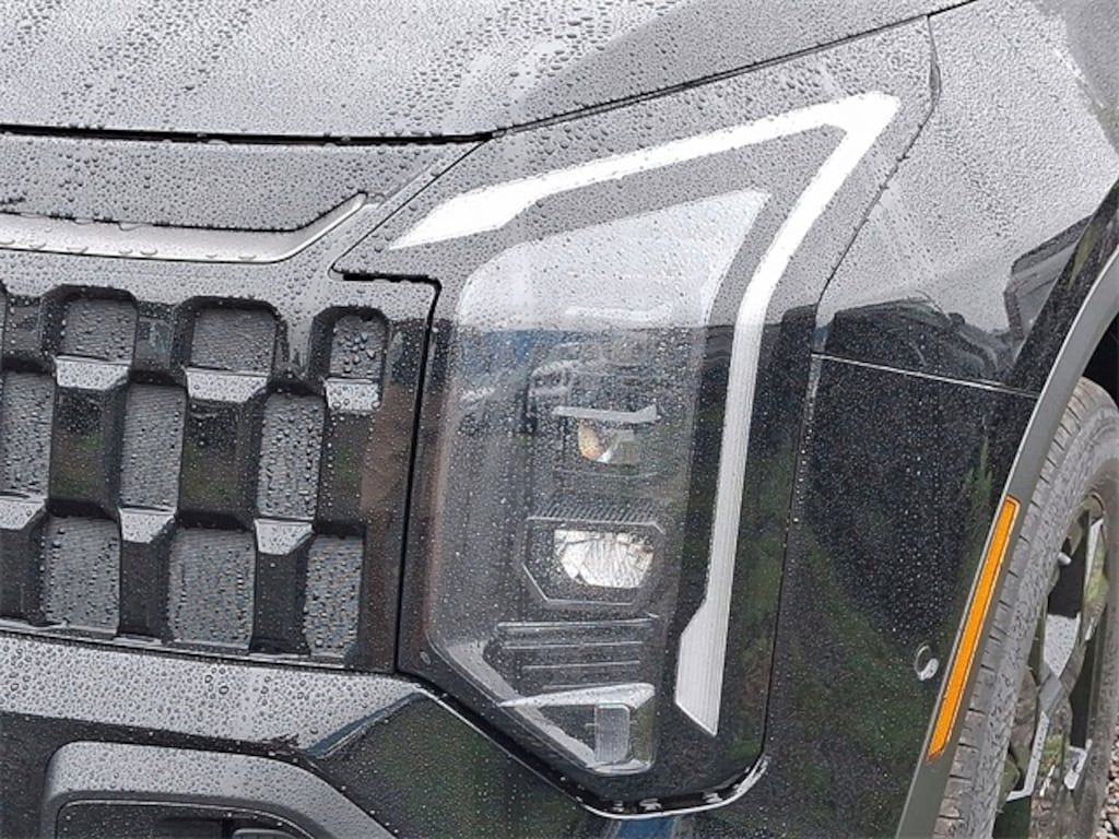 New 2026 Kia Sportage X-Line SUV