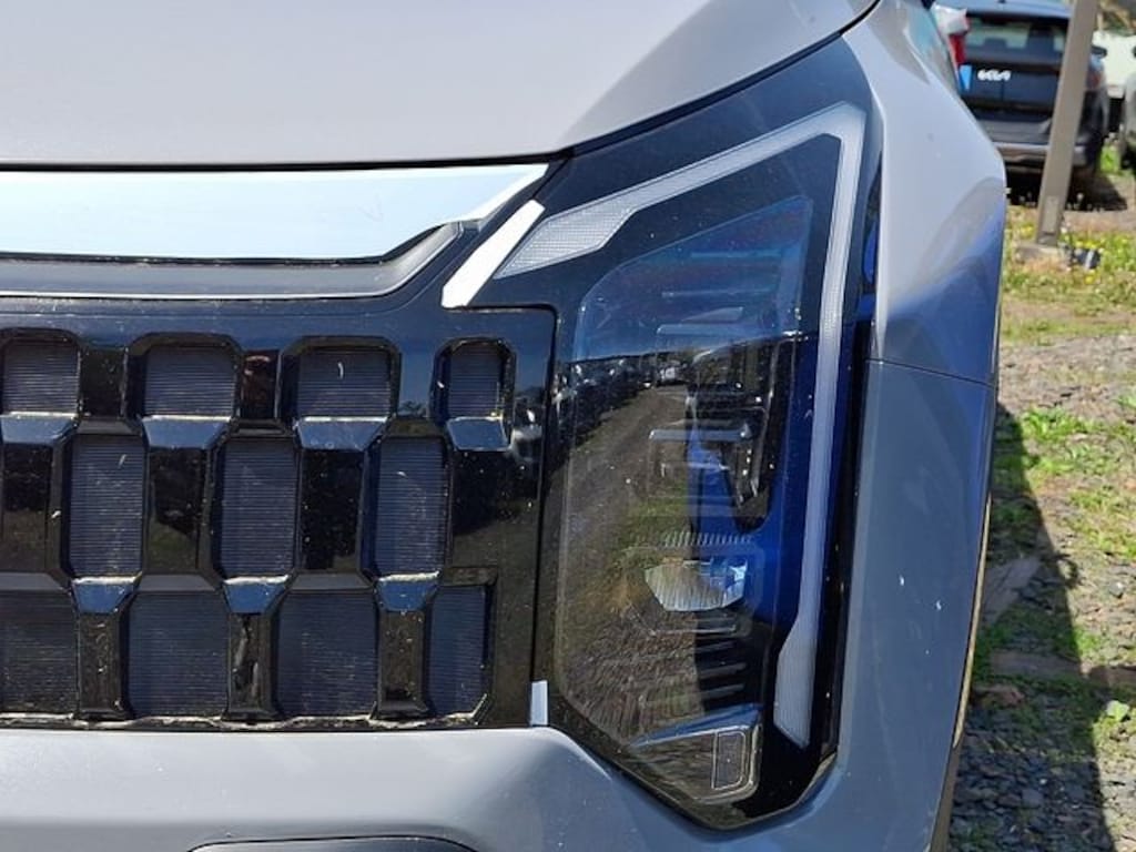 New 2026 Kia Sportage Hybrid X-Line SUV