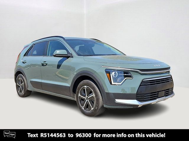 2024 Kia Niro EX HEV's photo