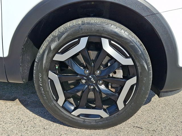 2024 Kia Telluride S - Photo 8