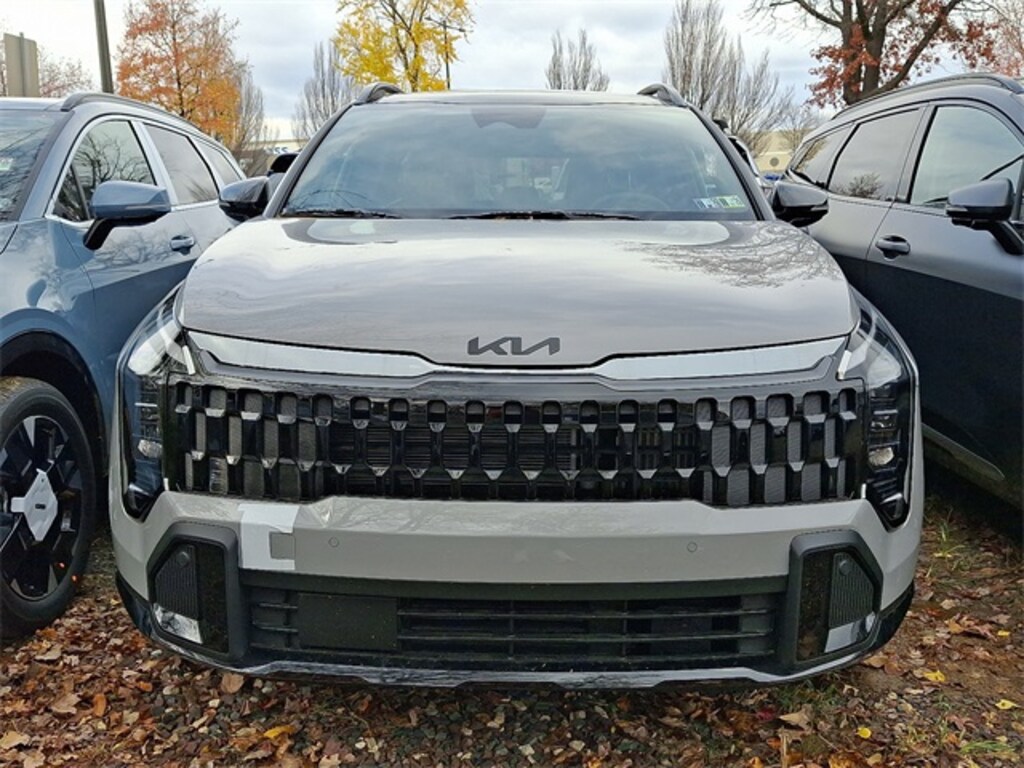 New 2026 Kia Sportage Plug-In Hybrid X-Line SUV