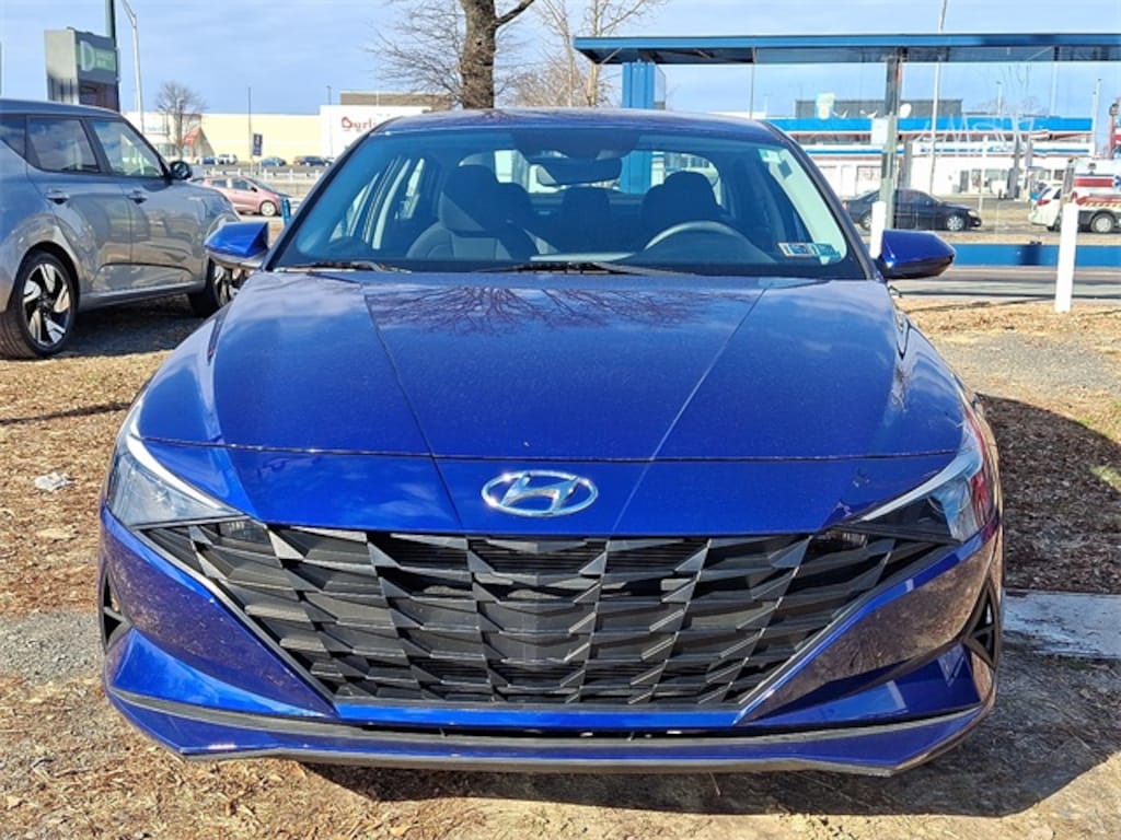 Used 2023 Hyundai Elantra SEL Sedan