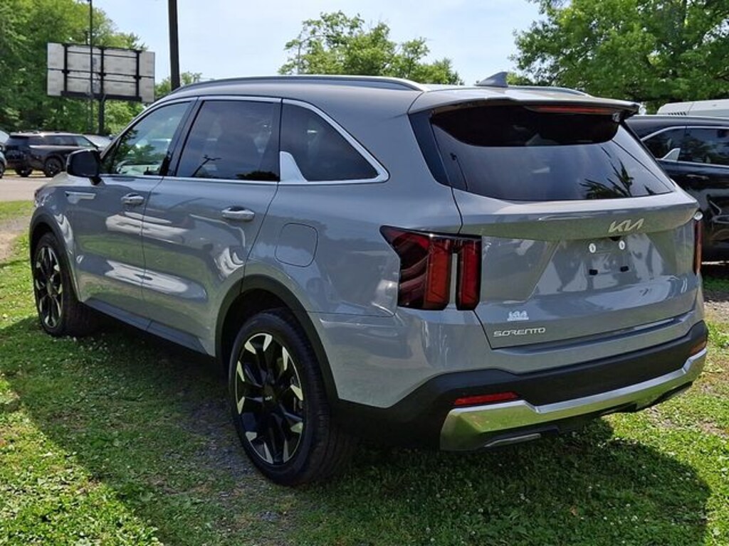 Certified 2026 Kia Sorento EX SUV