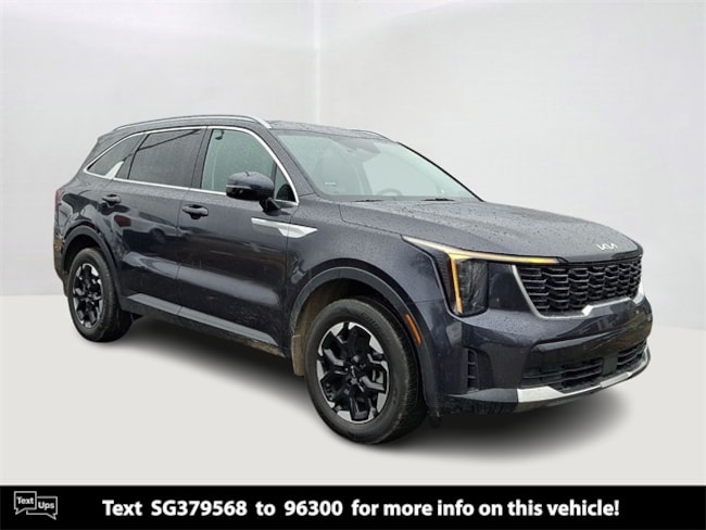 2025 Kia Sorento S SUV