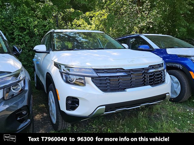 2026 Kia Seltos 2.0 S FWD's photo