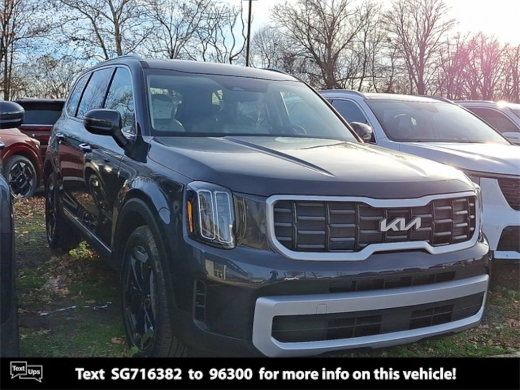New 2025 Kia Telluride S SUV