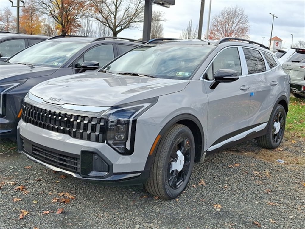 New 2026 Kia Sportage Plug-In Hybrid X-Line SUV