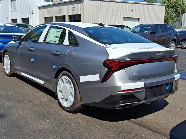 2026 Kia K5 GT-Line photo 3