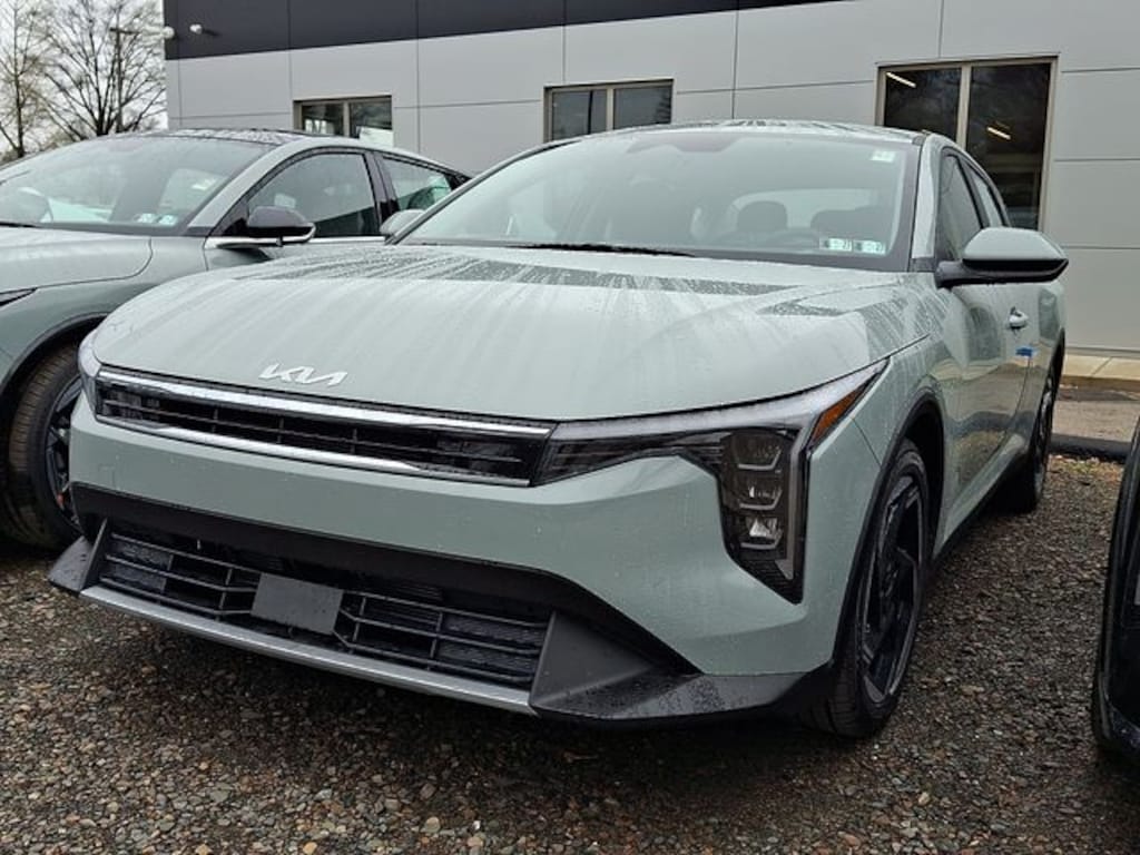 New 2026 Kia K4 EX Sedan