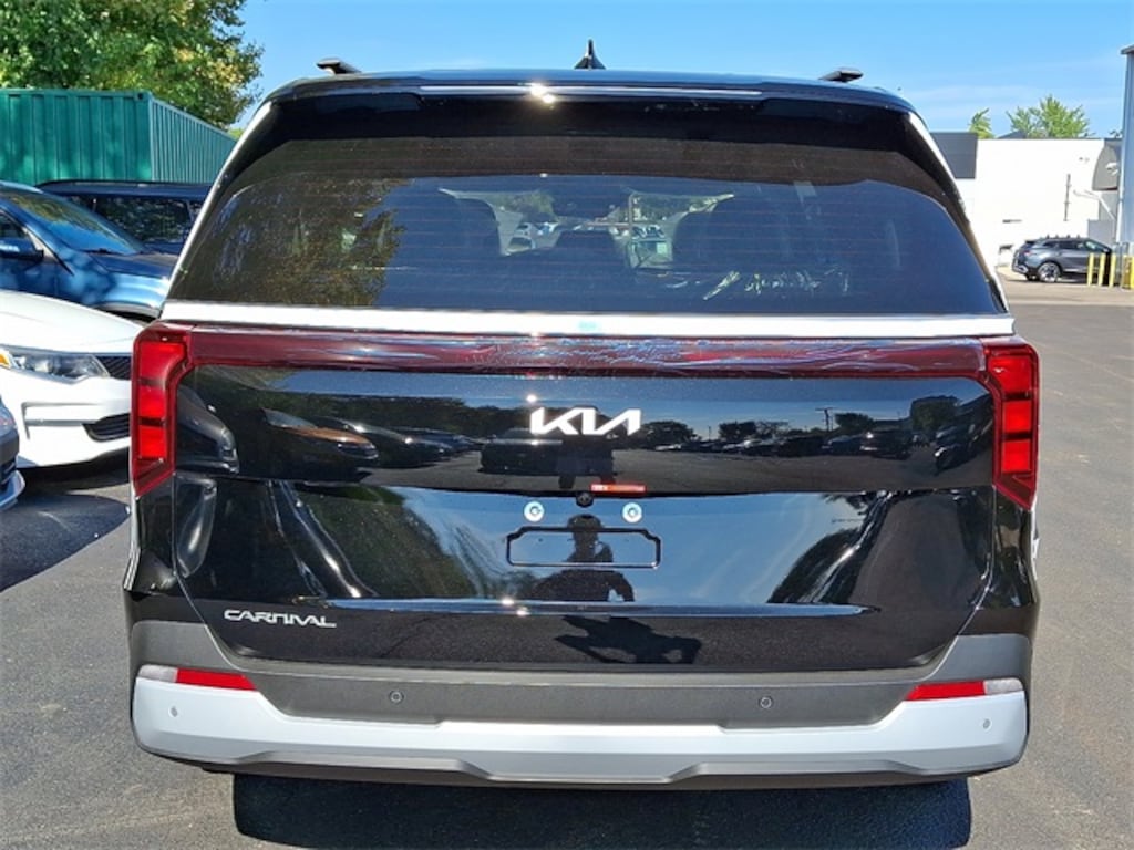 New 2026 Kia Carnival EX Van Passenger Van