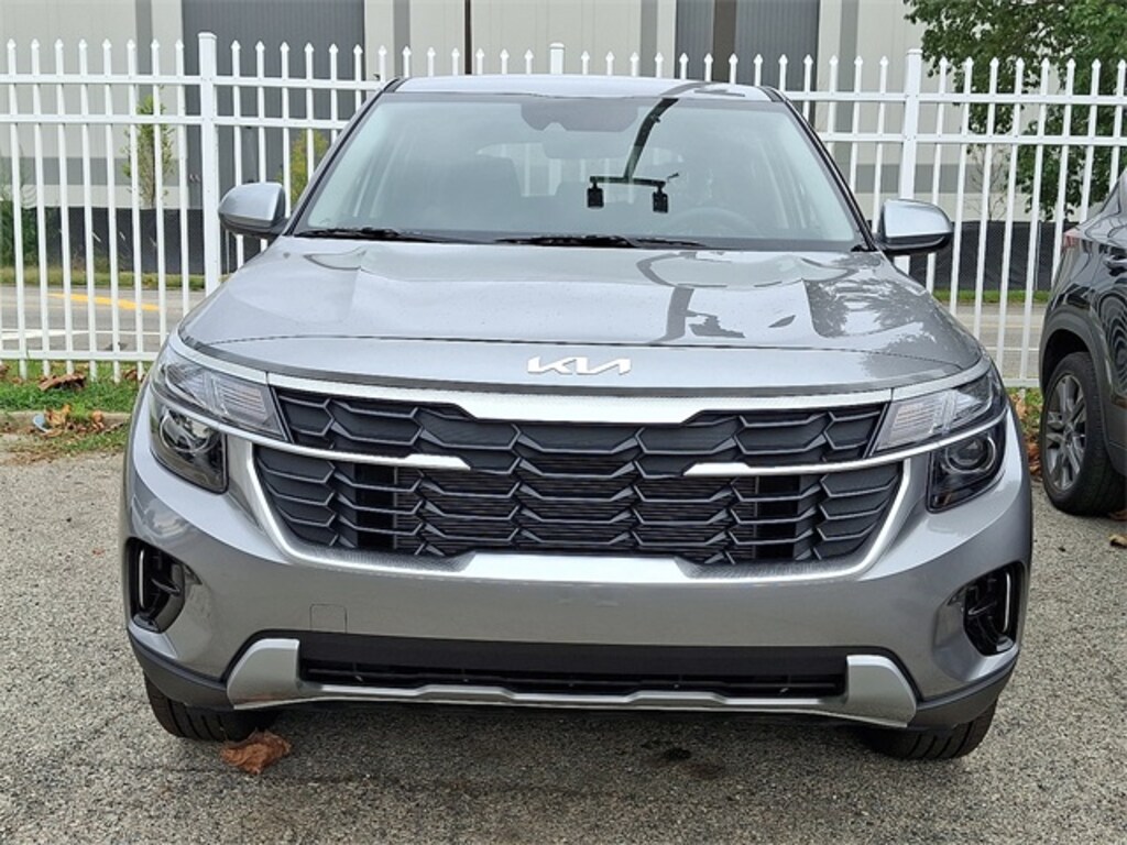 New 2026 Kia Seltos LX SUV