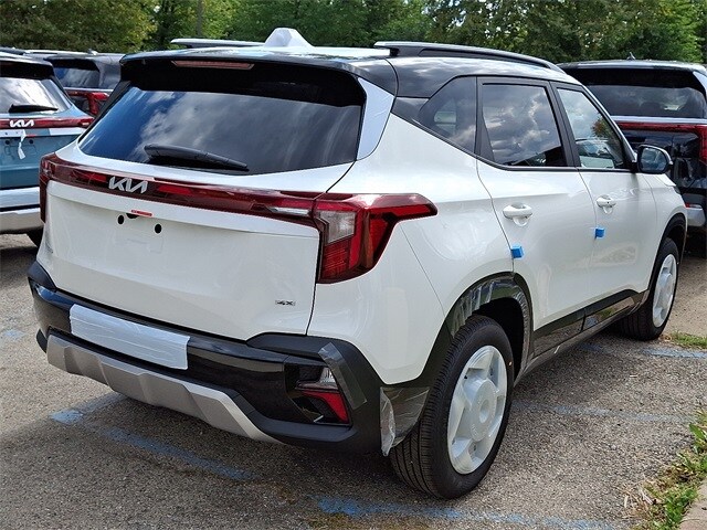 2026 Kia Seltos S photo 3