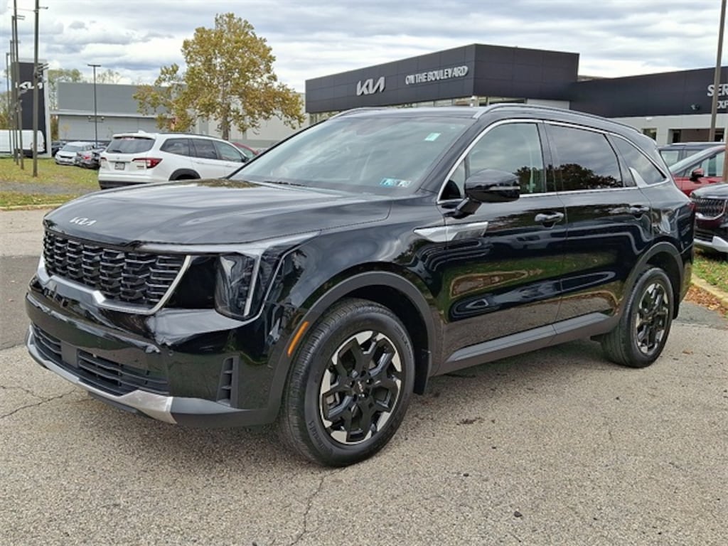 Certified 2025 Kia Sorento S SUV