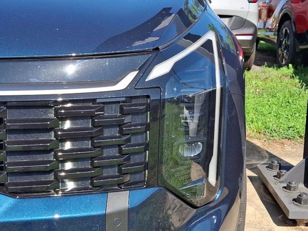 New 2027 Kia Sportage Hybrid S SUV