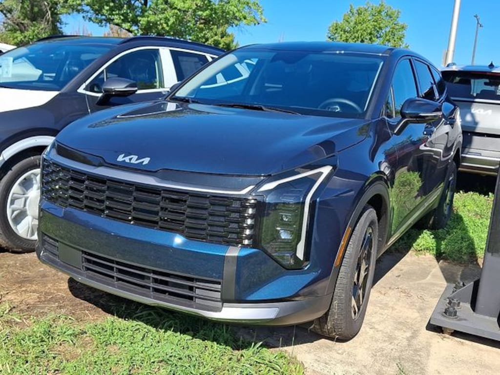 New 2027 Kia Sportage Hybrid S SUV