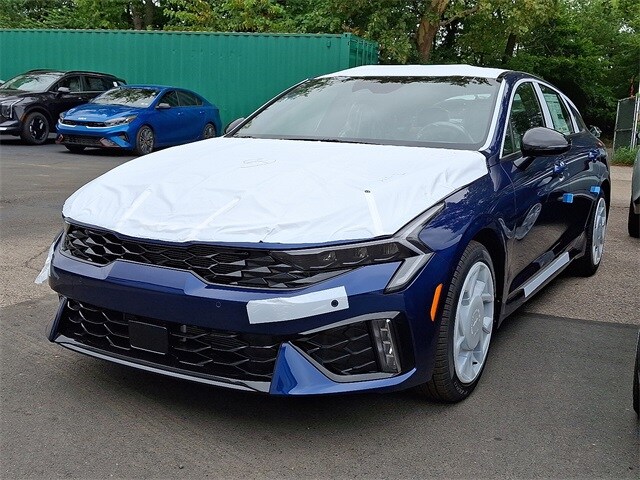 2026 Kia K5 GT-Line photo 3