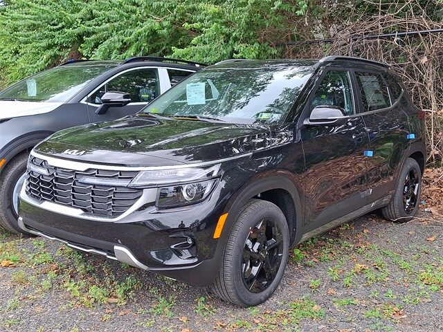 2026 Kia Seltos EX photo 3
