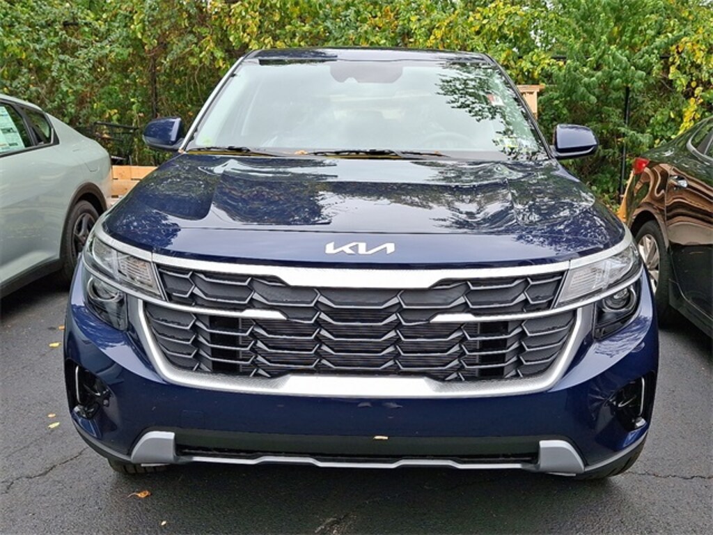 New 2026 Kia Seltos LX SUV