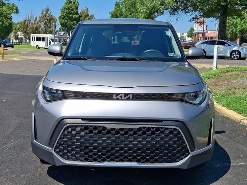 Certified 2025 Kia Soul LX Hatchback