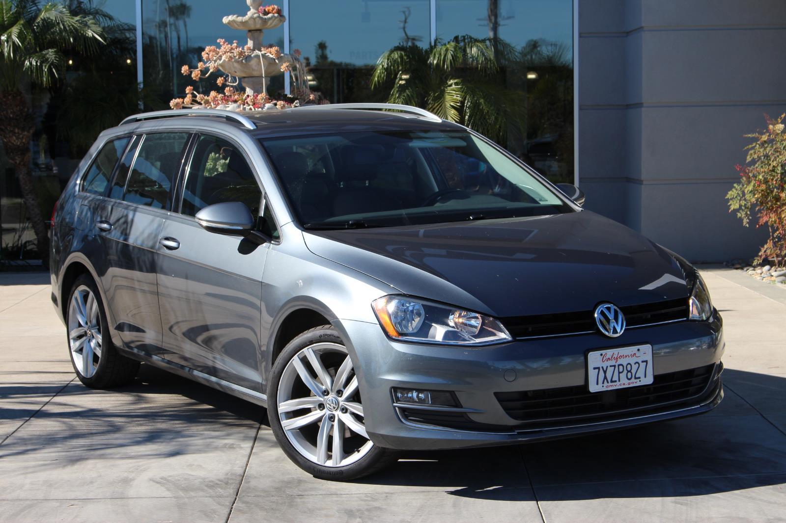 2017 Volkswagen Golf SportWagen S