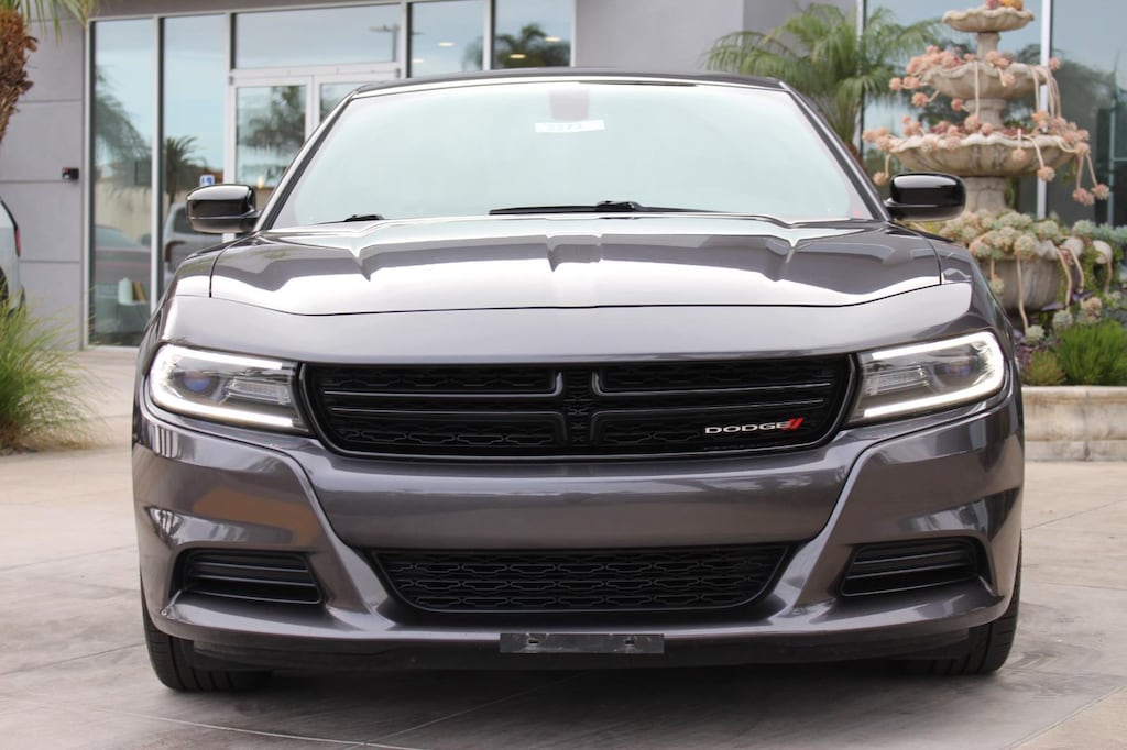 Used 2018 Dodge Charger SXT Sedan