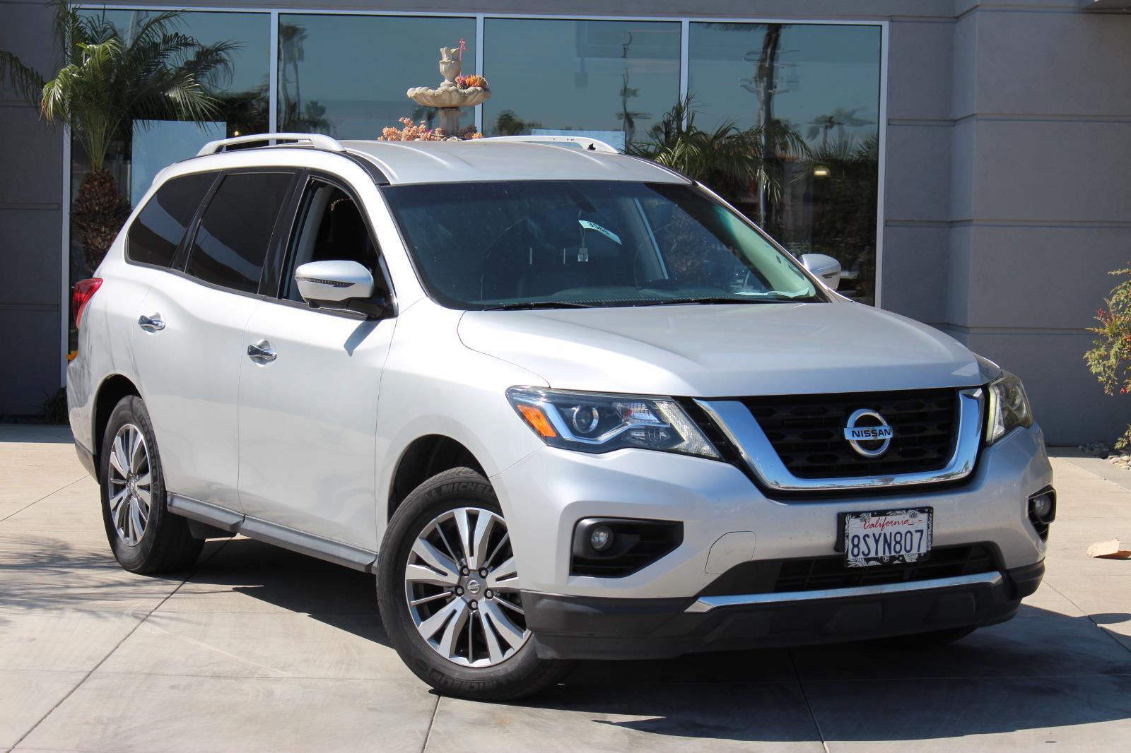 2019 Nissan Pathfinder SL