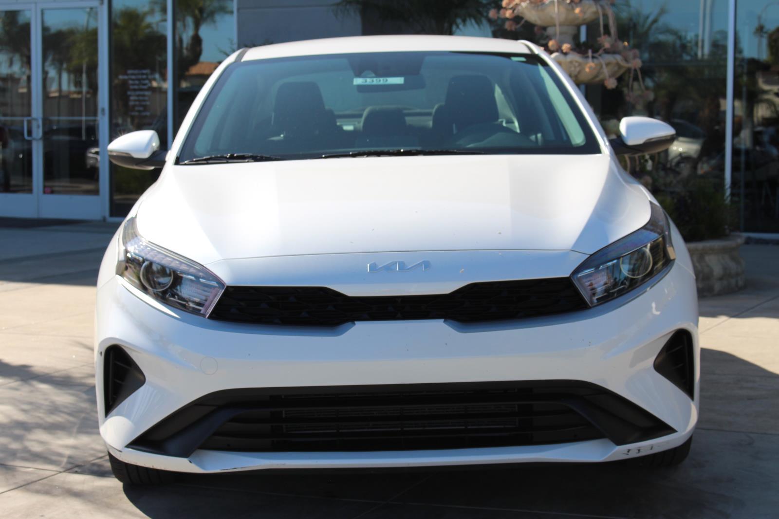 2024 Kia Forte LXS photo 4