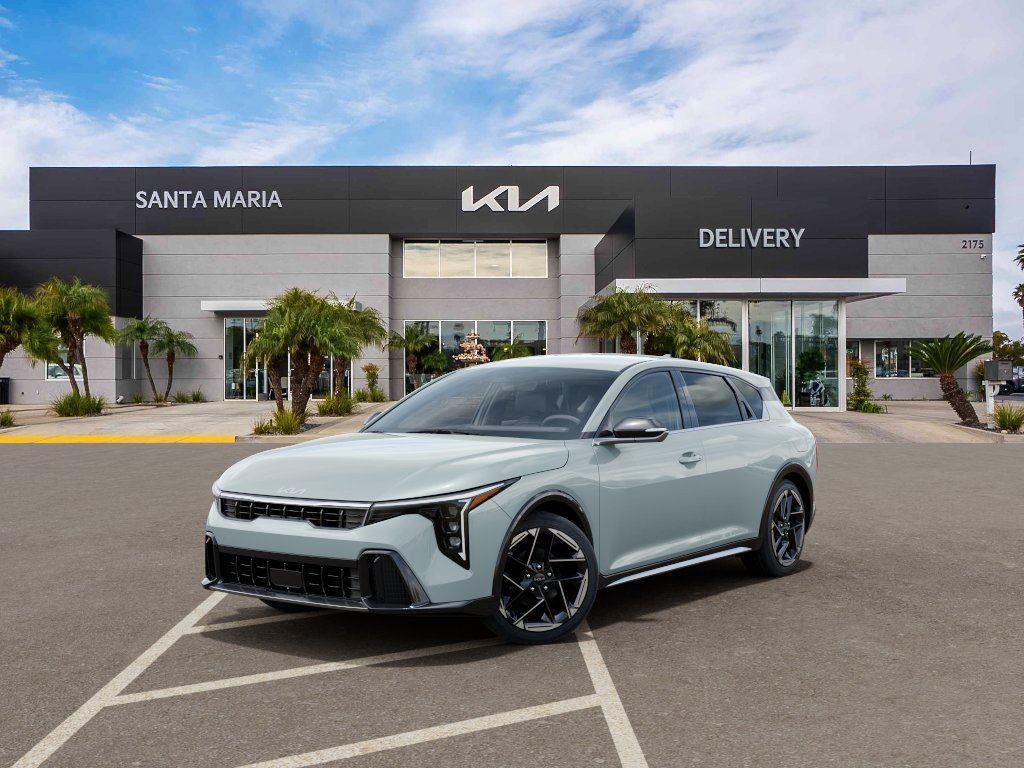 2026 Kia K4 GT-Line AT Hatchback's photo