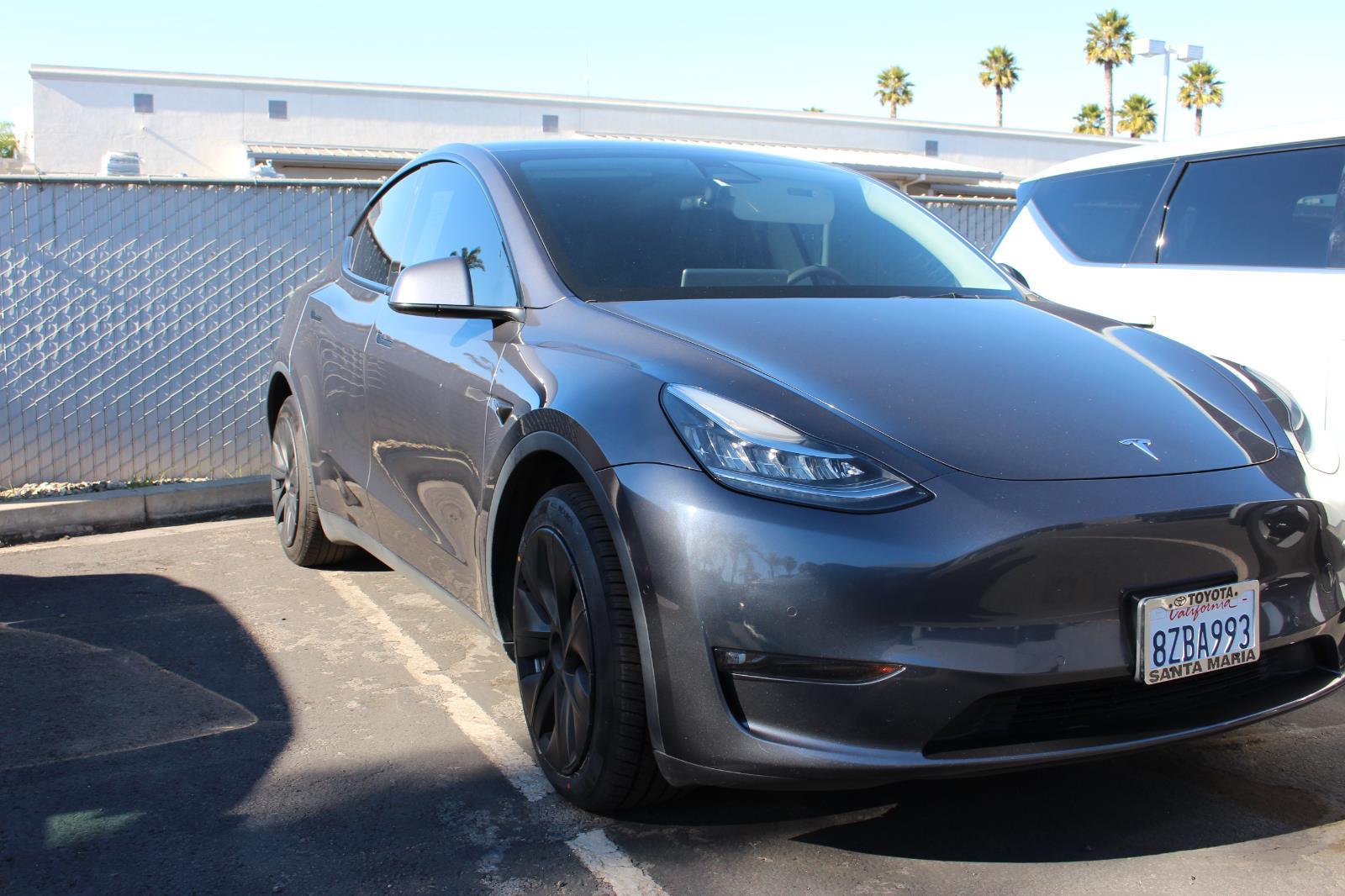 2022 Tesla Model Y Long Range's photo