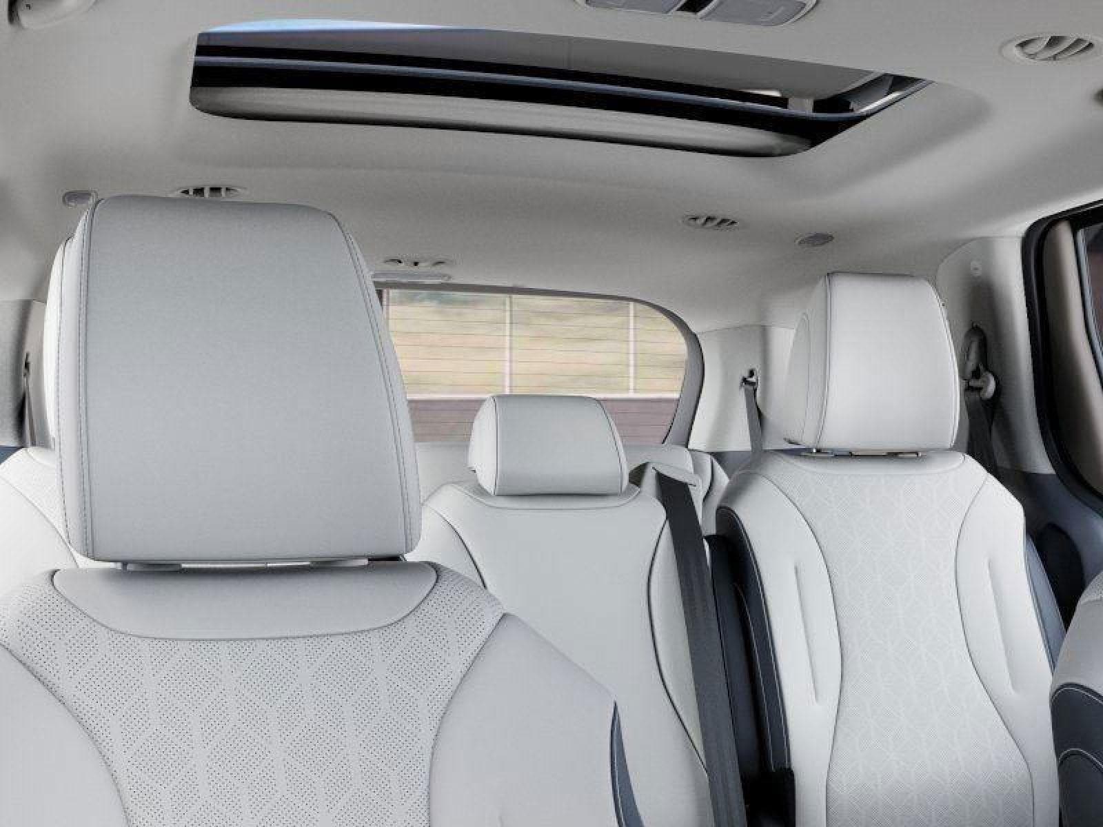 2026 Kia Carnival SX - Photo 27