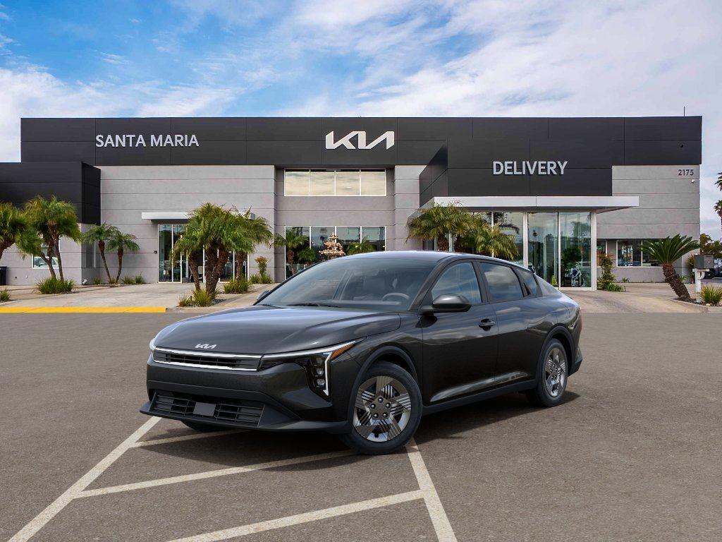 2026 Kia K4 LX AT's photo