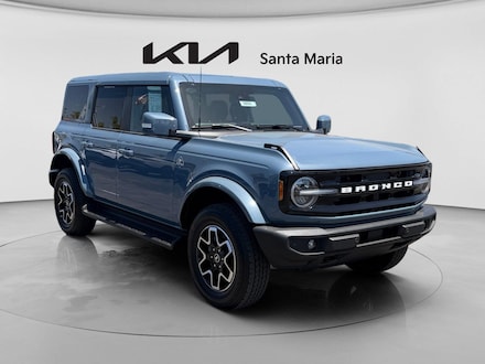 2025 Ford Bronco Outer Banks SUV