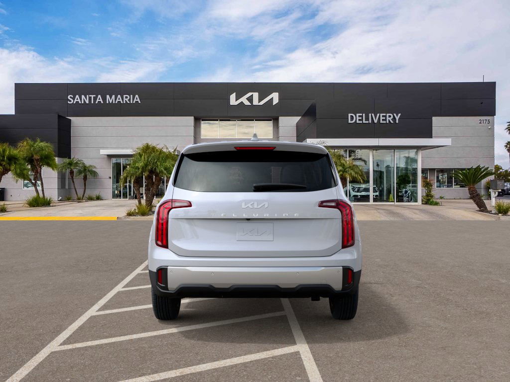 2025 Kia Telluride LX photo 2