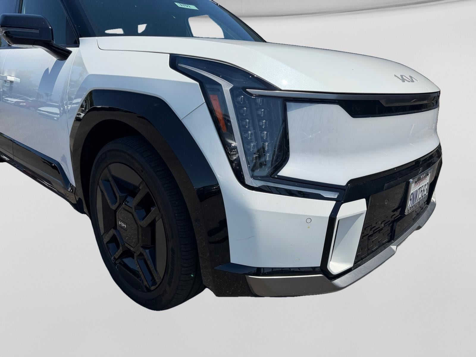 KNDAEFS56R6032558