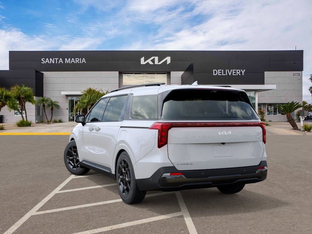 2026 Kia Carnival SX photo 4