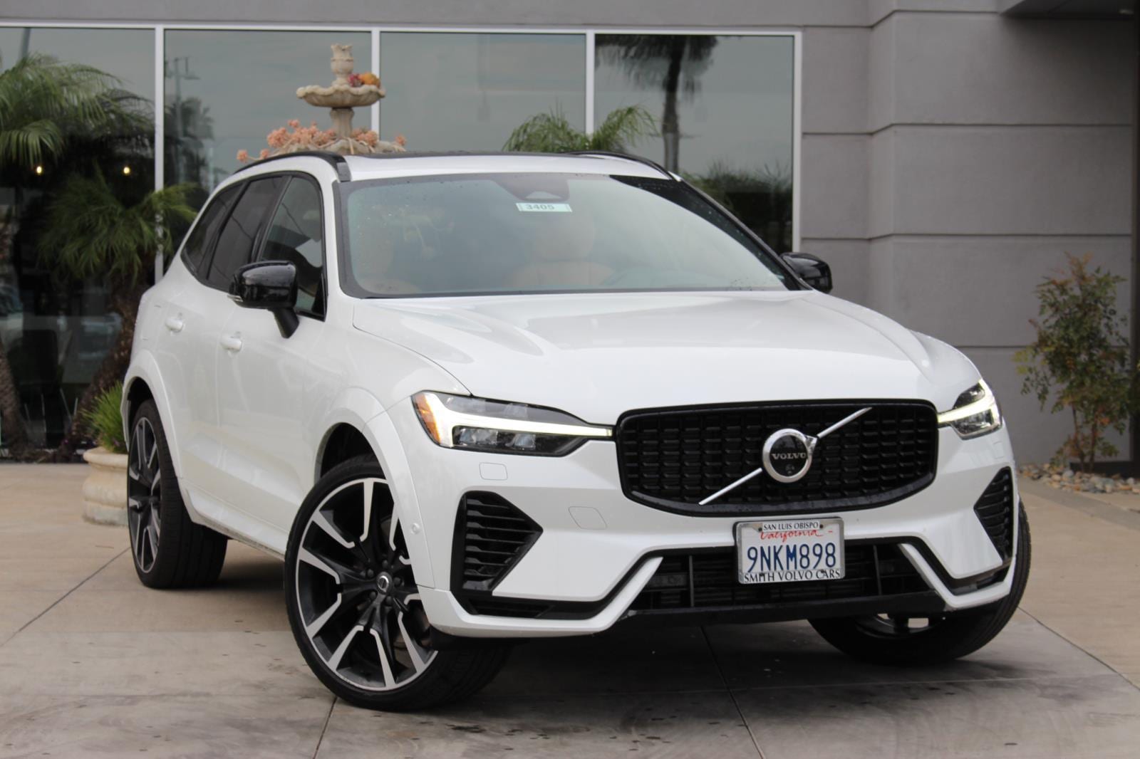 2025 Volvo XC60 Ultra's photo