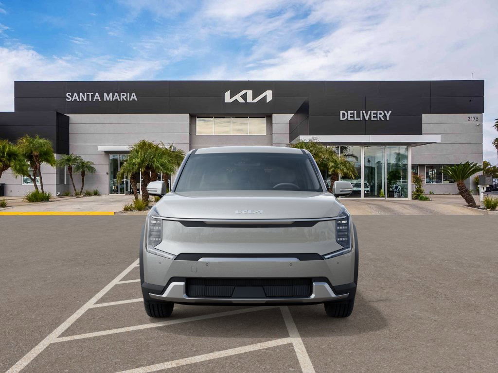 2026 Kia EV9 Light RWD photo 2