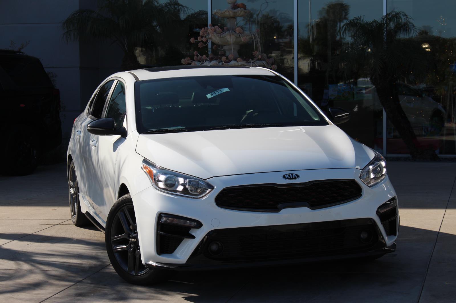 2021 Kia Forte GT-Line photo 2