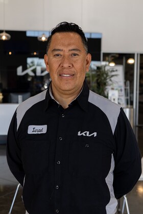 Staff member Israel from ID_2c1bcb