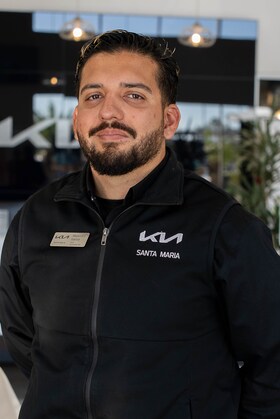 Staff member Alejandro Garcia from ID_2c1bcb