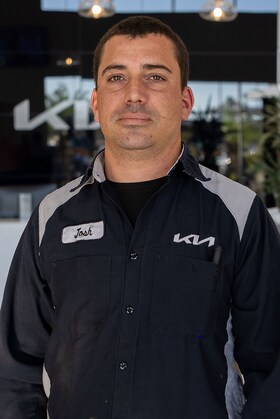 Staff member Josh from ID_2c1bcb