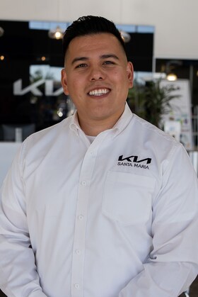 Staff member Rodrigo Duran from ID_8ec537