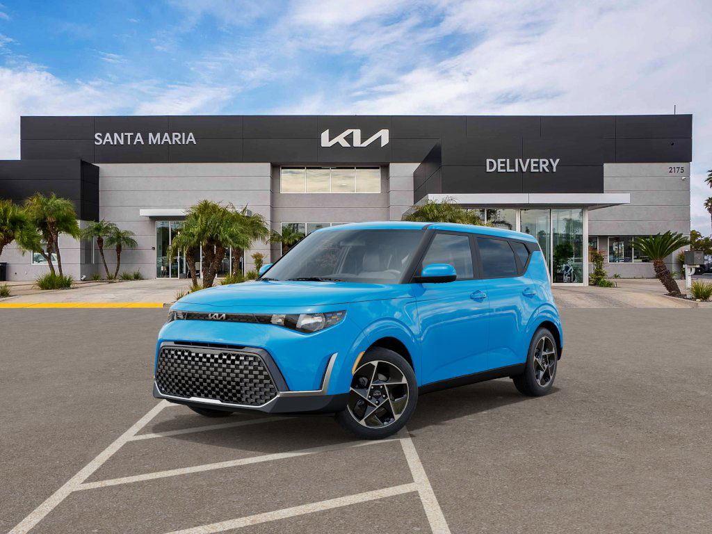 2025 Kia Soul EX's photo