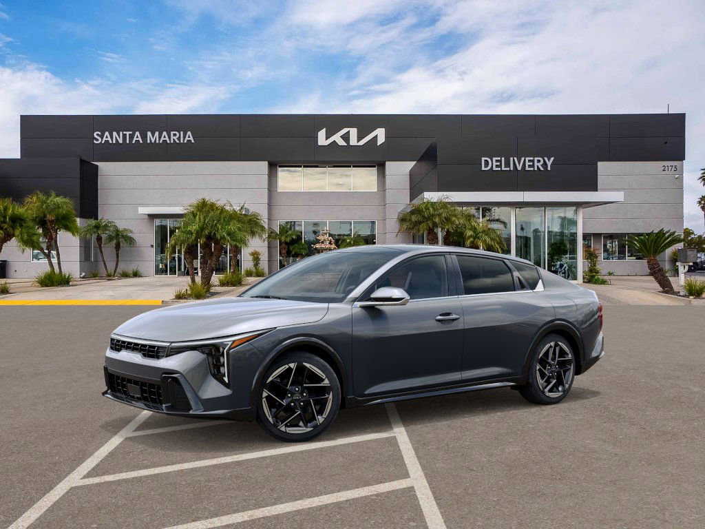 2025 Kia K4 GT-Line photo 3