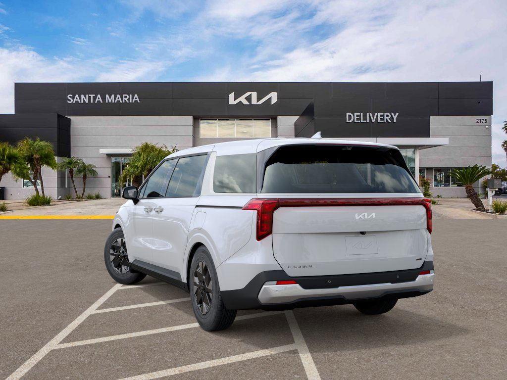 2026 Kia Carnival LXS photo 2